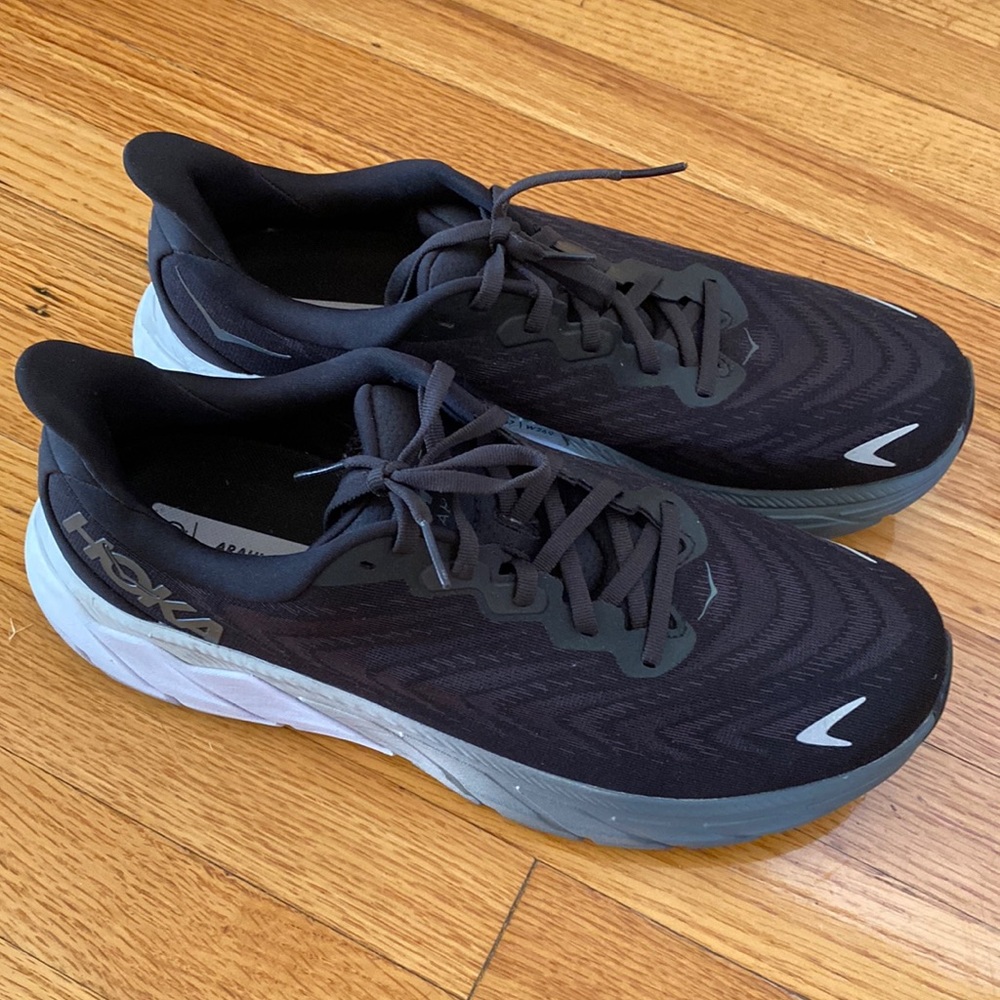 Hoka Arahi 6 Size 11 Like New